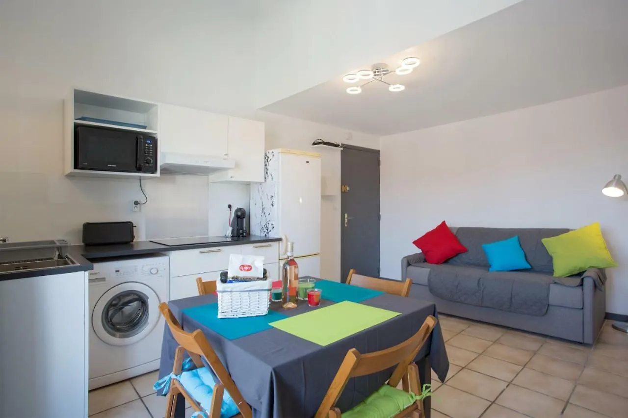 Апартаменты Duplex 4 Personnes A 200M De La Mer Йер Франция